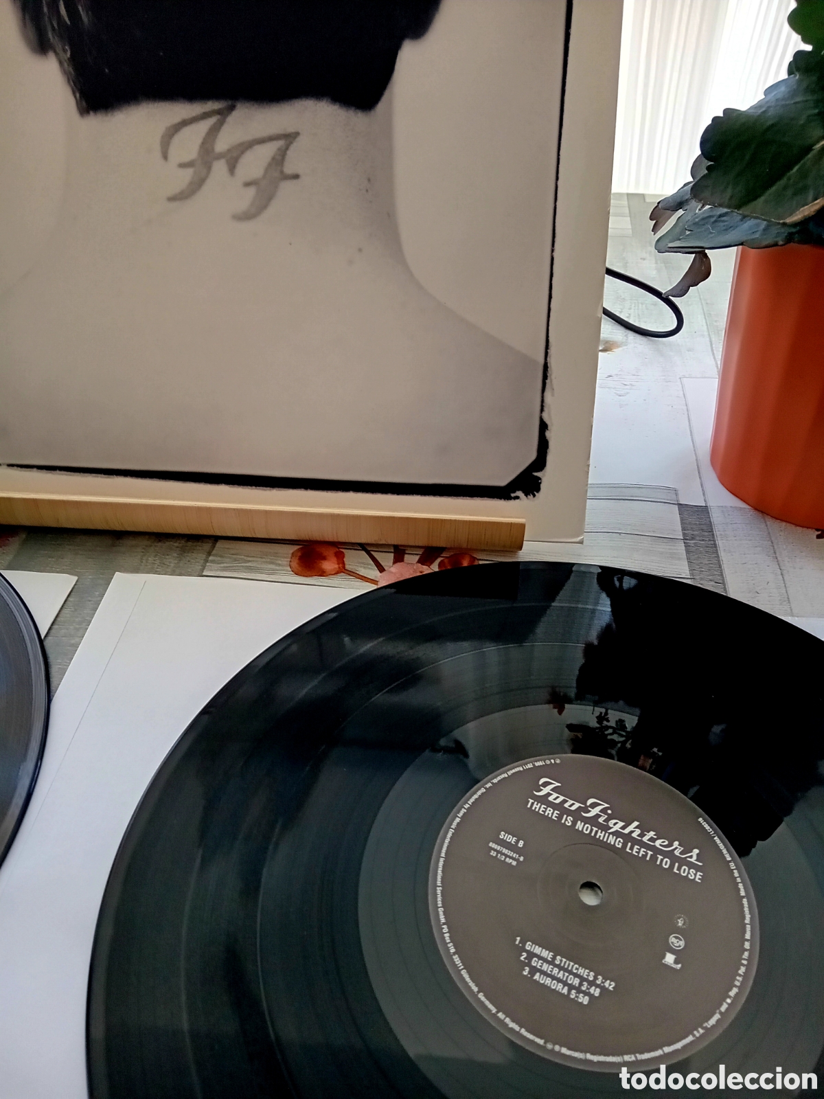 Discos de vinilo: FOO FIGHTERS. THERE IS NOTHING LEFT TO LOSE. 2011 - Foto 4