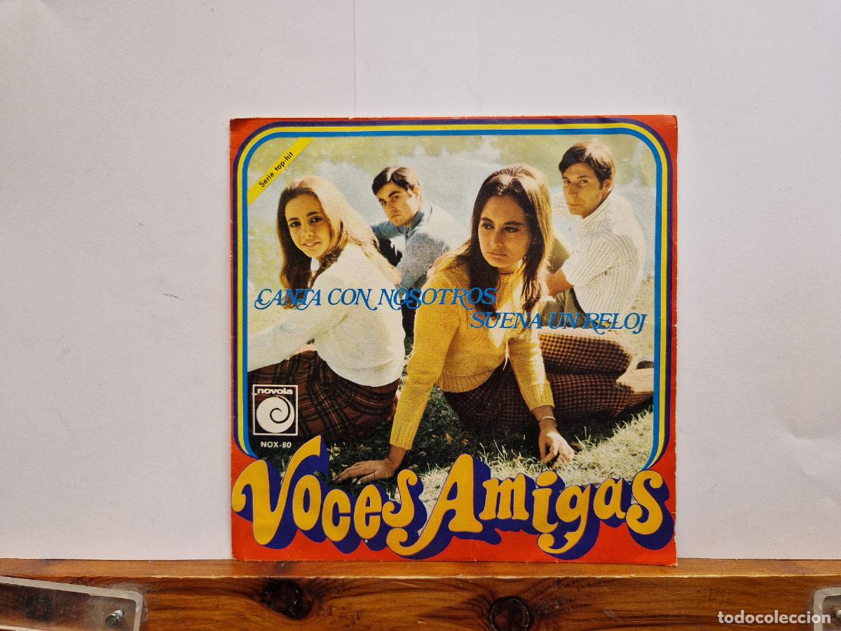 Discos de vinilo: SINGLE. SANTA CON NOSTROS. SUE&Ntilde;A UN RELOJ. VOCES AMIGAS.