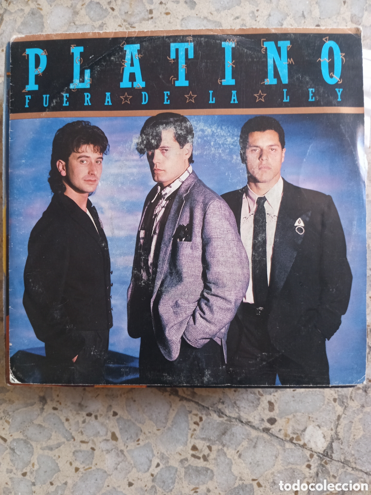 Discos de vinilo: SGL PLATINO FUERA DE LA LEY 1985