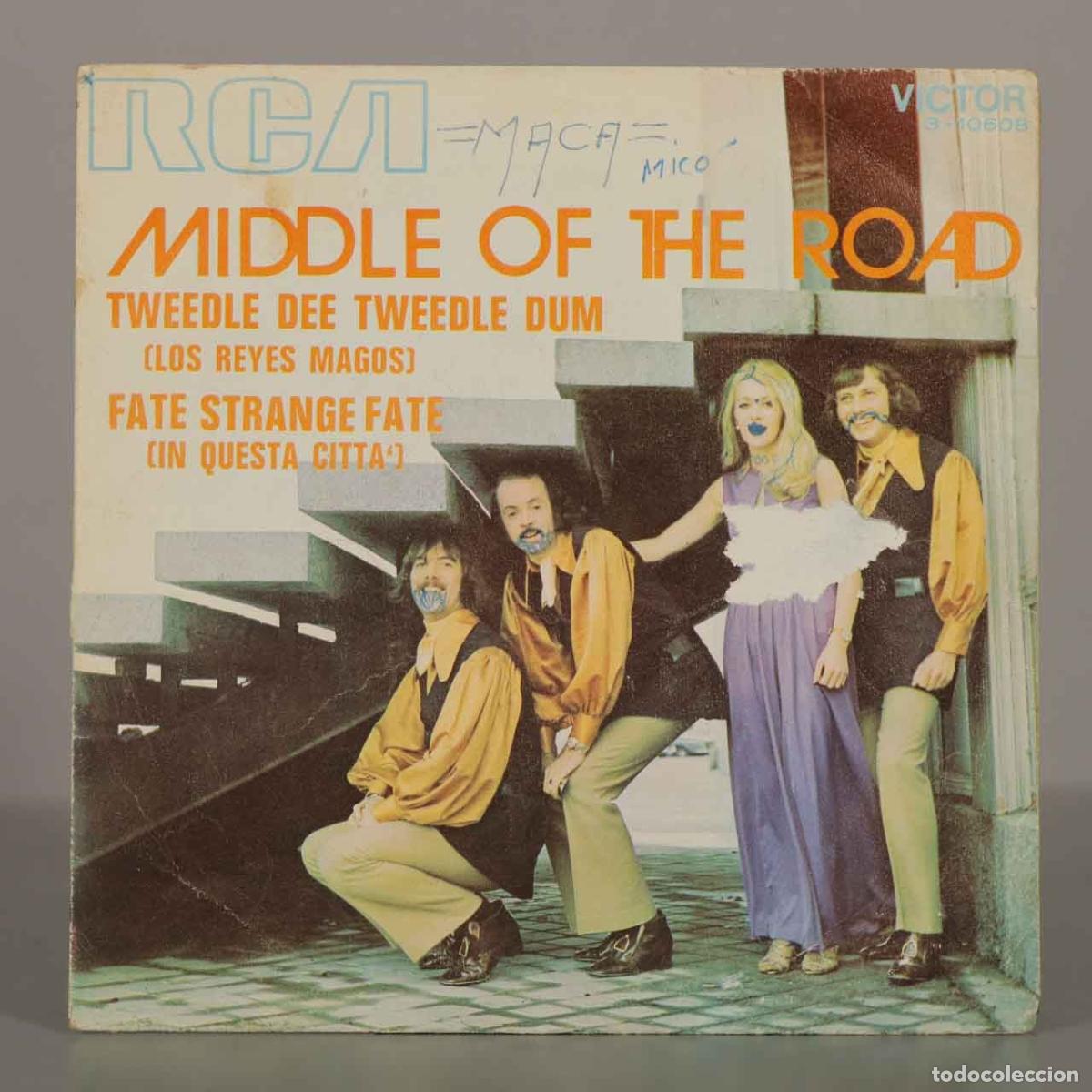 Discos de vinilo: SINGLE. Tweedle Dee Tweedle Dum - Los Reyes Magos - Fate Strange Fate - In Questa Citt&aacute; - Middle Of