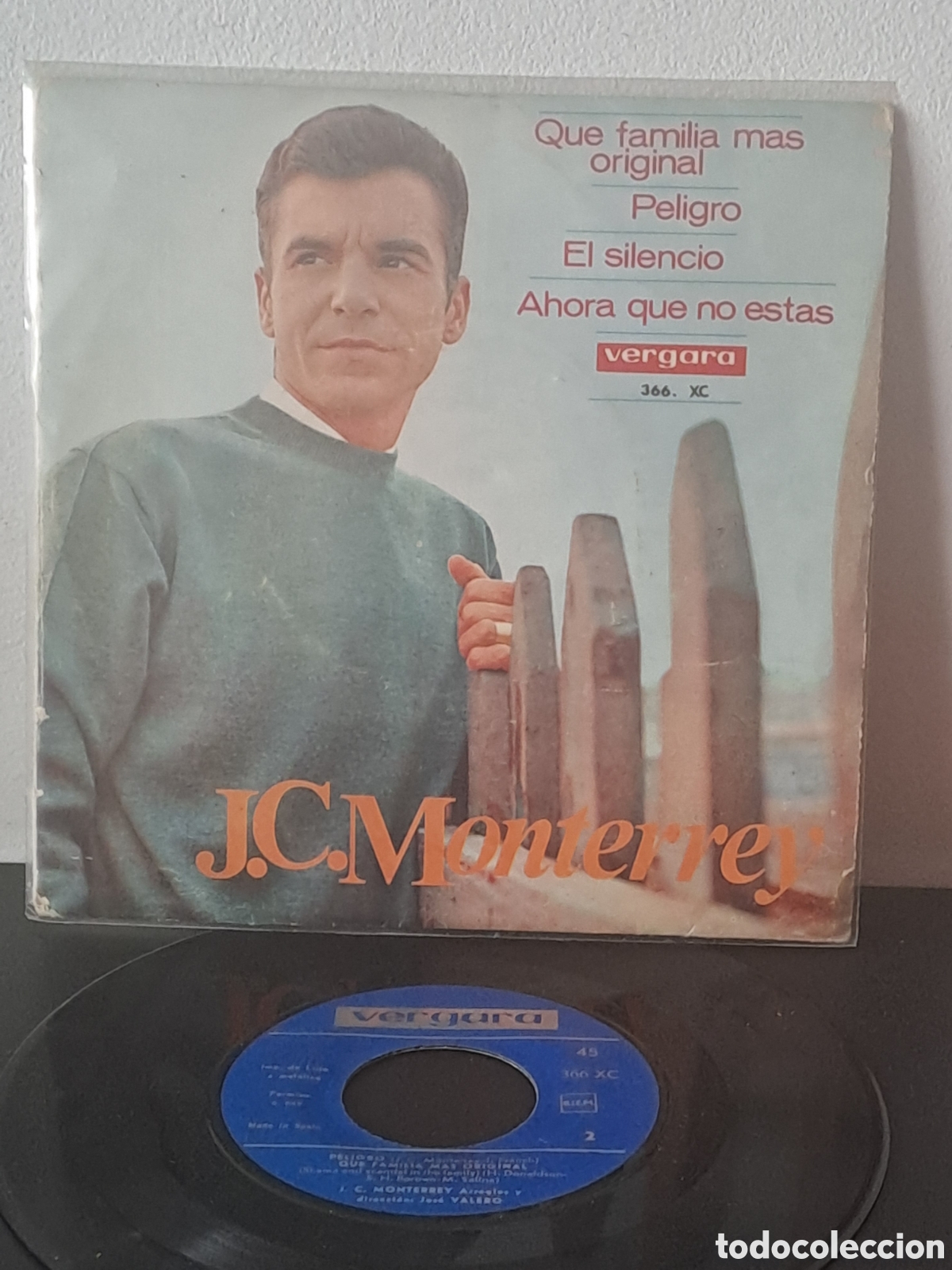 Discos de vinilo: J.C. Monterrey &lrm;&ndash; Peligro Sello: Vergara Referencia: 366. XC Formato: Vinilo, 7&rdquo;, 45 RPM, EP LGS.6