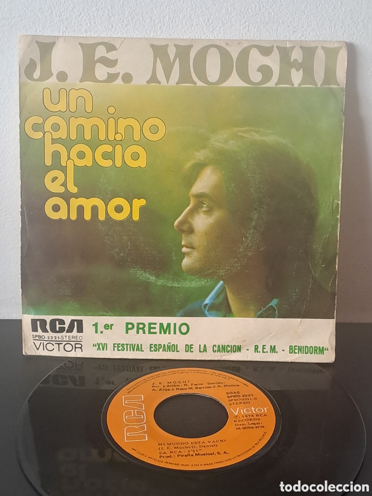 Discos de vinilo: J. E. Mochi (Juan Erasmo Mochi) ​T&iacute;tulo: Un camino hacia el amor ​A&ntilde;o de lanzamiento: 1974 LGS.6