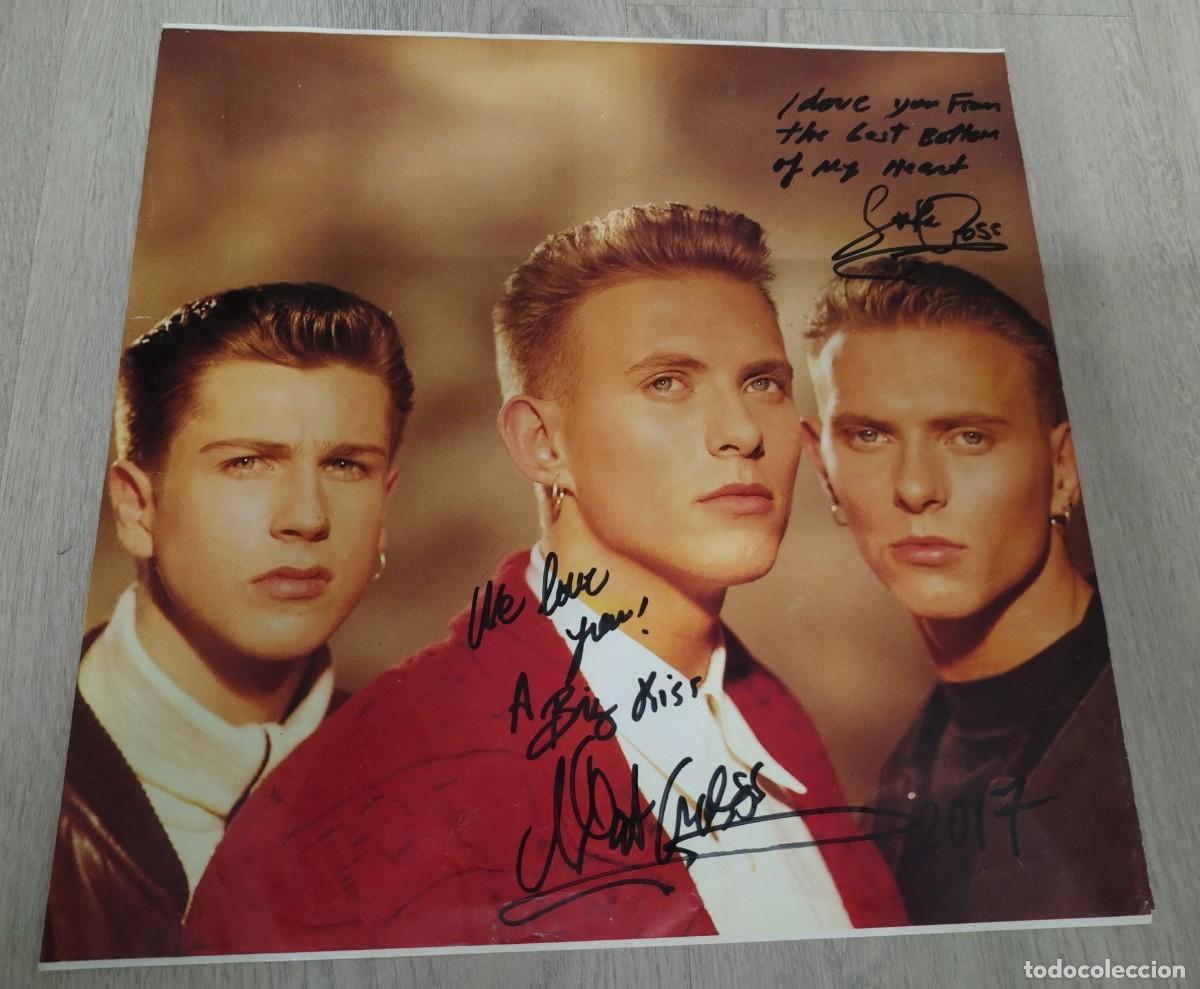 Discos de vinilo: BROS - ENCARTE DE SU LP PUSH ... FIRMADO POR LOS GEMELOS ..SOLO ENCARTE NO HAY NI VINILO NI PORTADA