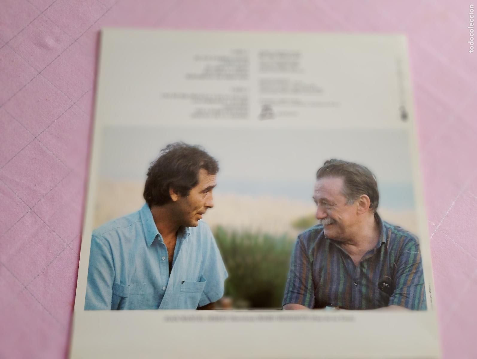 Discos de vinilo: Serrat &lrm;&ndash; El Sur Tambi&eacute;n Existe, 1985 - Foto 3