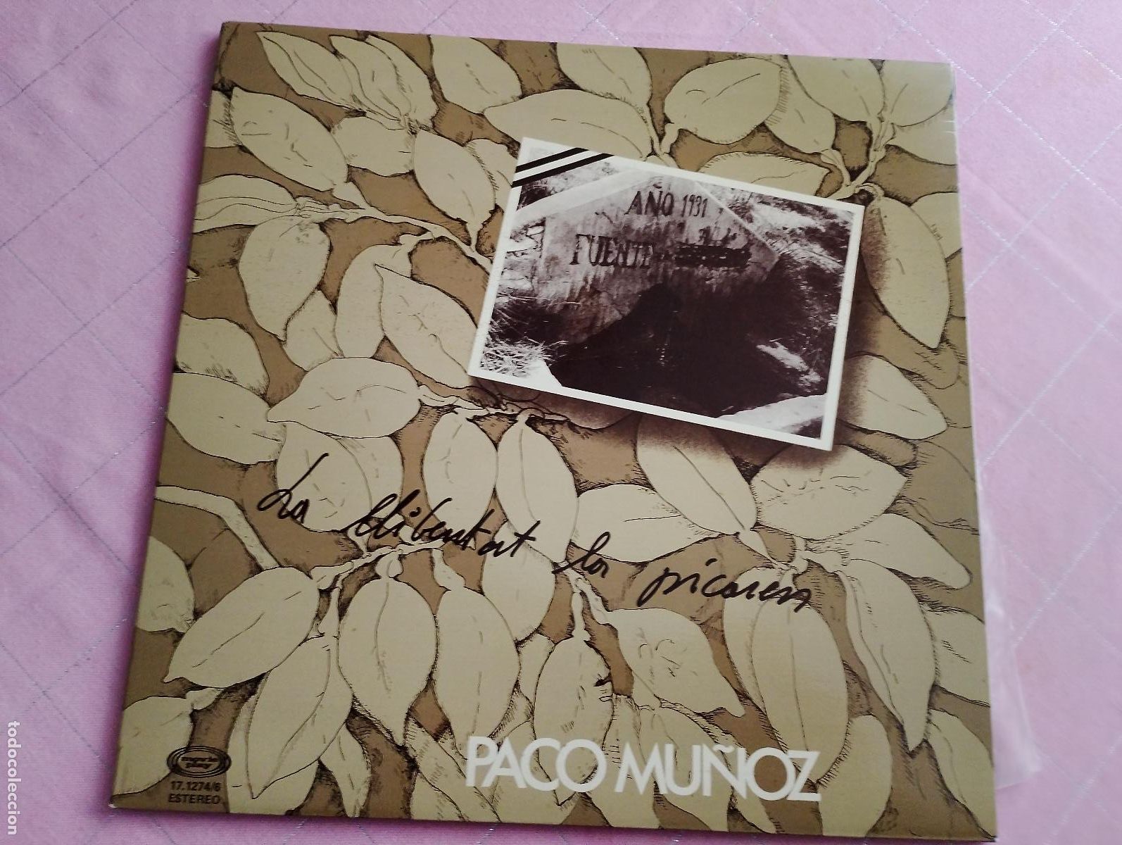 Discos de vinilo: Paco Mu&ntilde;oz &lrm;&ndash; La Llibertat La Picaren, doble portada con el inserto,1978 ed espa&ntilde;ola