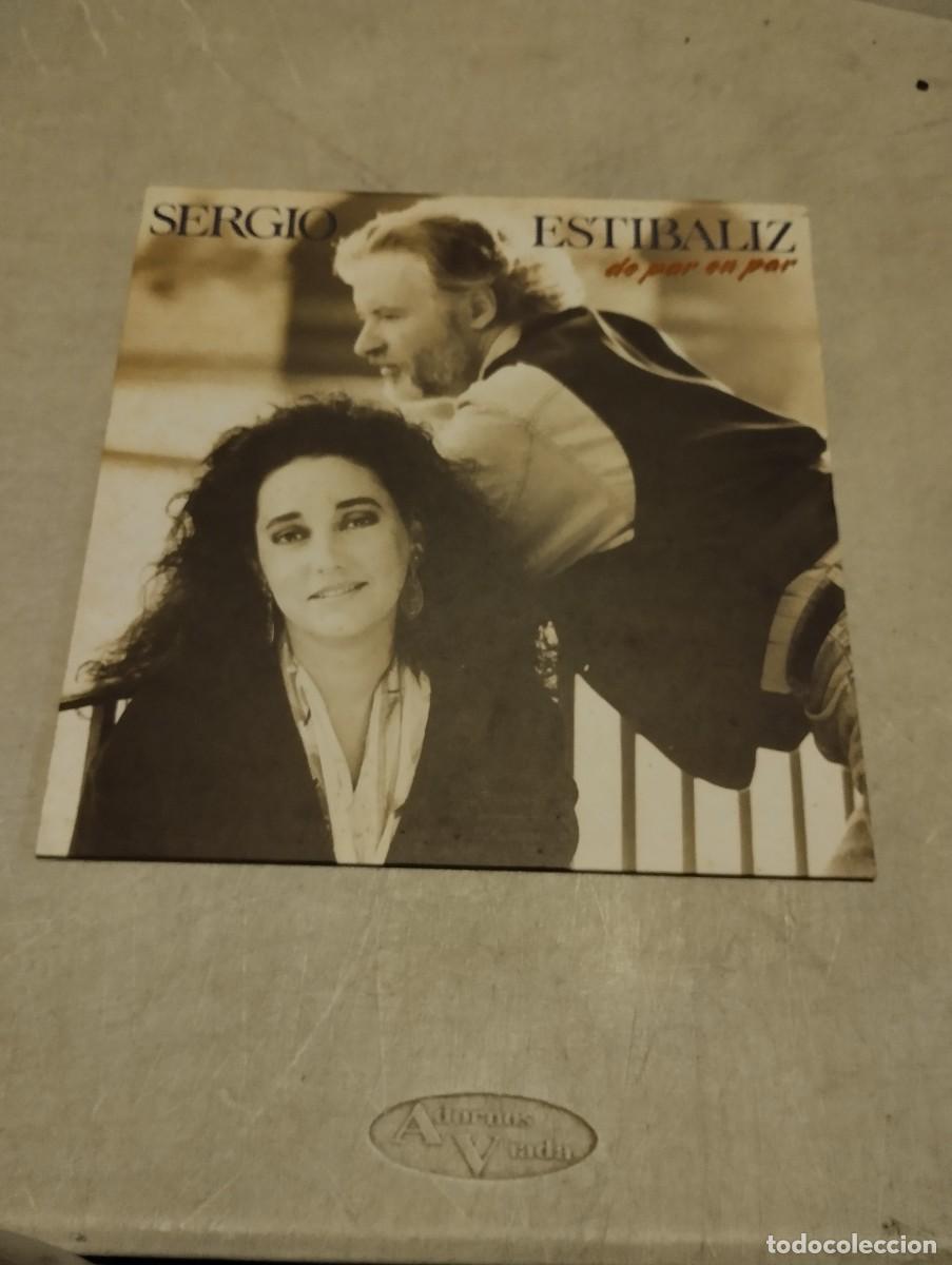 Discos de vinilo: SERGIO Y ESTIBALIZ LP DE PAR EN PAR INSERT LETRAS - Foto 1