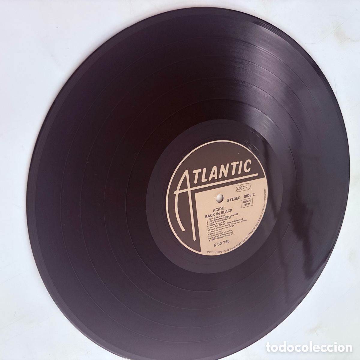 Discos de vinilo: lp AC/DC &ndash; Back In Black con letras a relieve - Foto 6