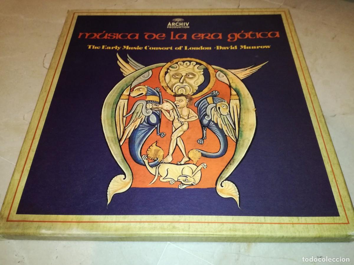 Discos de vinil: CAJA CON 3 LPs + AMPLIO LIBRETO DE LA M&Uacute;SICA DE LA ERA G&Oacute;TICA-DAVID MUNROW
