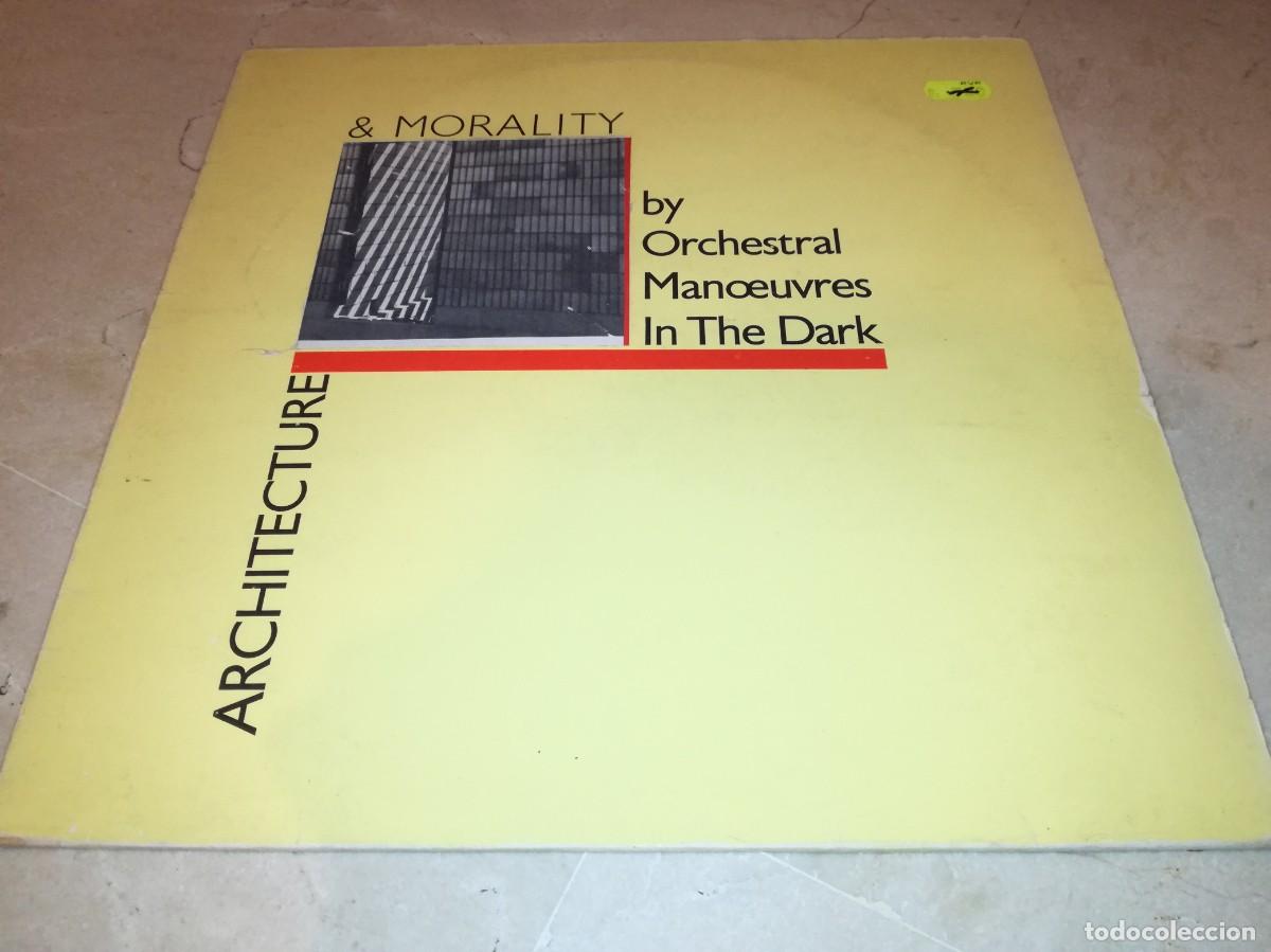 Discos de vinilo: ORCHESTRAL MANOEUVRES IN THE DARK-ARCHITECTURE & MORALITY-CONTIENE ENCARTE-ORIGINAL ESPA&Ntilde;OL 1981