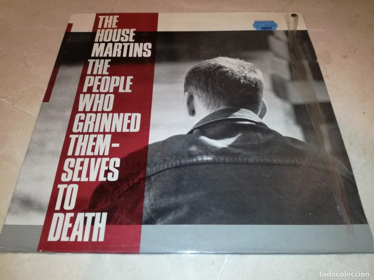 Discos de vinilo: THE HOUSEMARTINS-THE PEOPLE WHO GRINNED THEM-SELVES TO DEATH-CONTIENE ENCARTE-ORIGINAL ESPA&Ntilde;OL 1987
