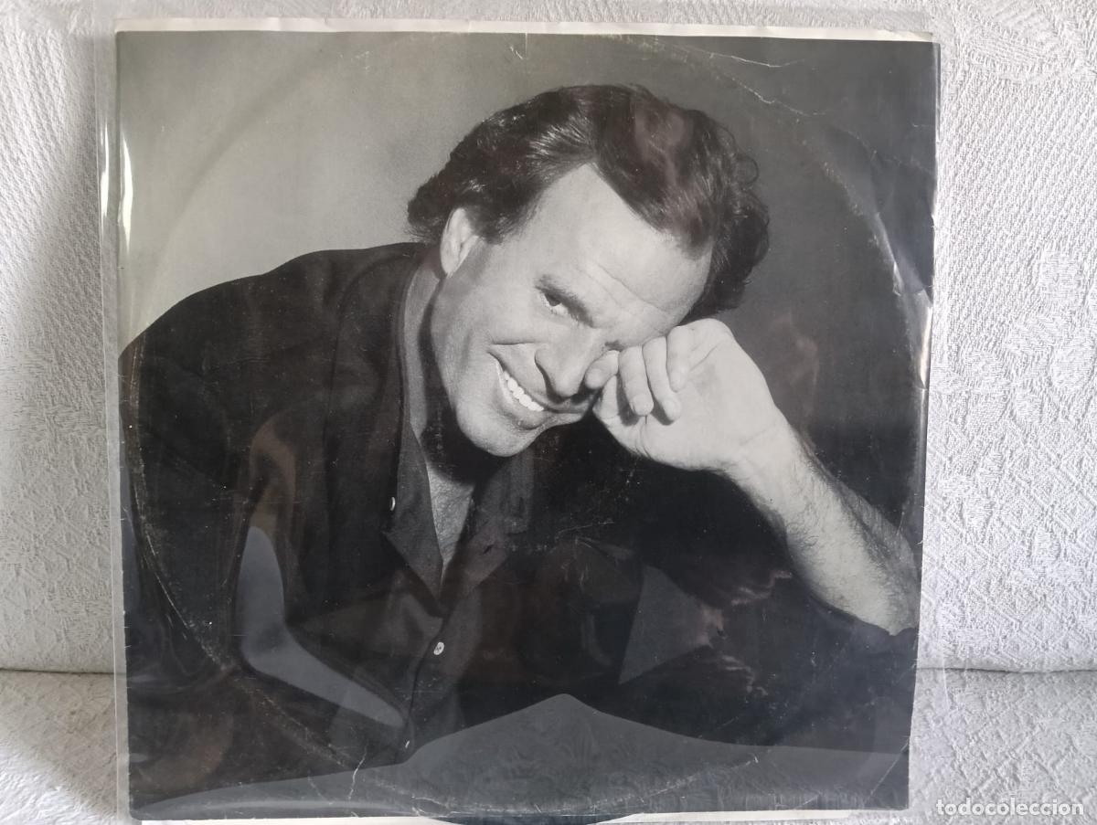 Discos de vinilo: Julio Iglesias Lote 3 Lps sin portada vinilos buen estado .Ver titulos y dem&aacute;s informaci&oacute;n en fotos.