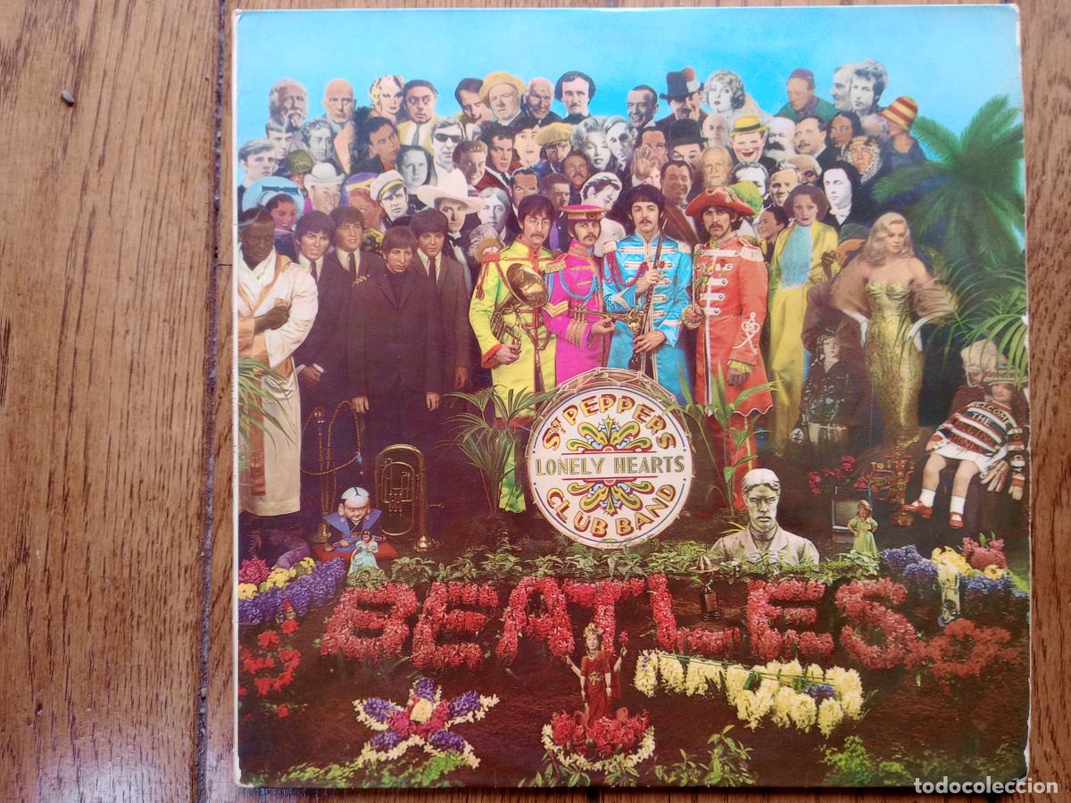 Vinyl records: The Beatles Sgt Pepper's Lonely Hearts Club Band
