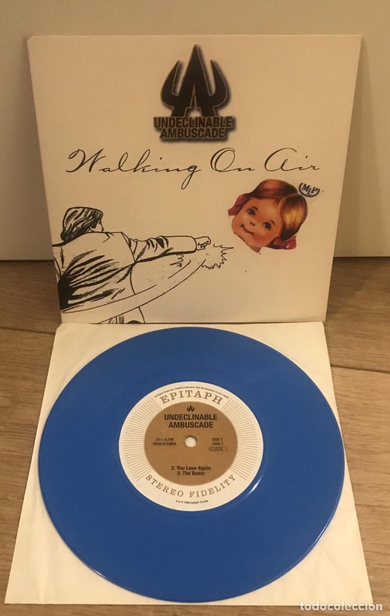 Discos de vinilo: UNDECLINABLE AMBUSCADE WALKING ON AIR 7&rdquo; COLOR VINYL BLUE NOFX RANCID EPITAPH