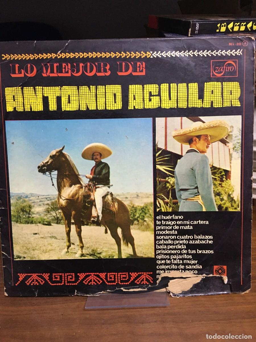 Discos de vinilo: Lo Mejor de Antonio Aguilar (Portada da&ntilde;ada en zona inferior) Antonio Aguilar