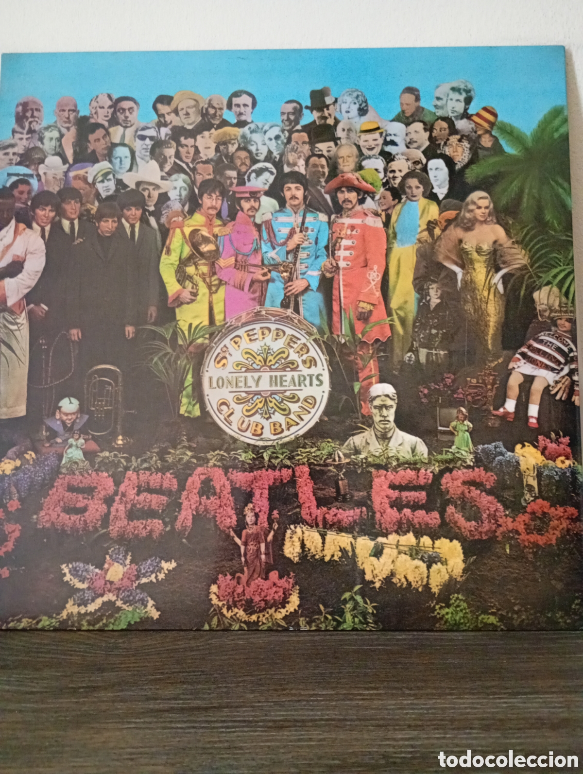 Discos de vinilo: The Beatles, SGT. Pepper's lonely Hearts club band 1967 &rdquo;Rareza&rdquo;.Made in Japan rojo traslucido.