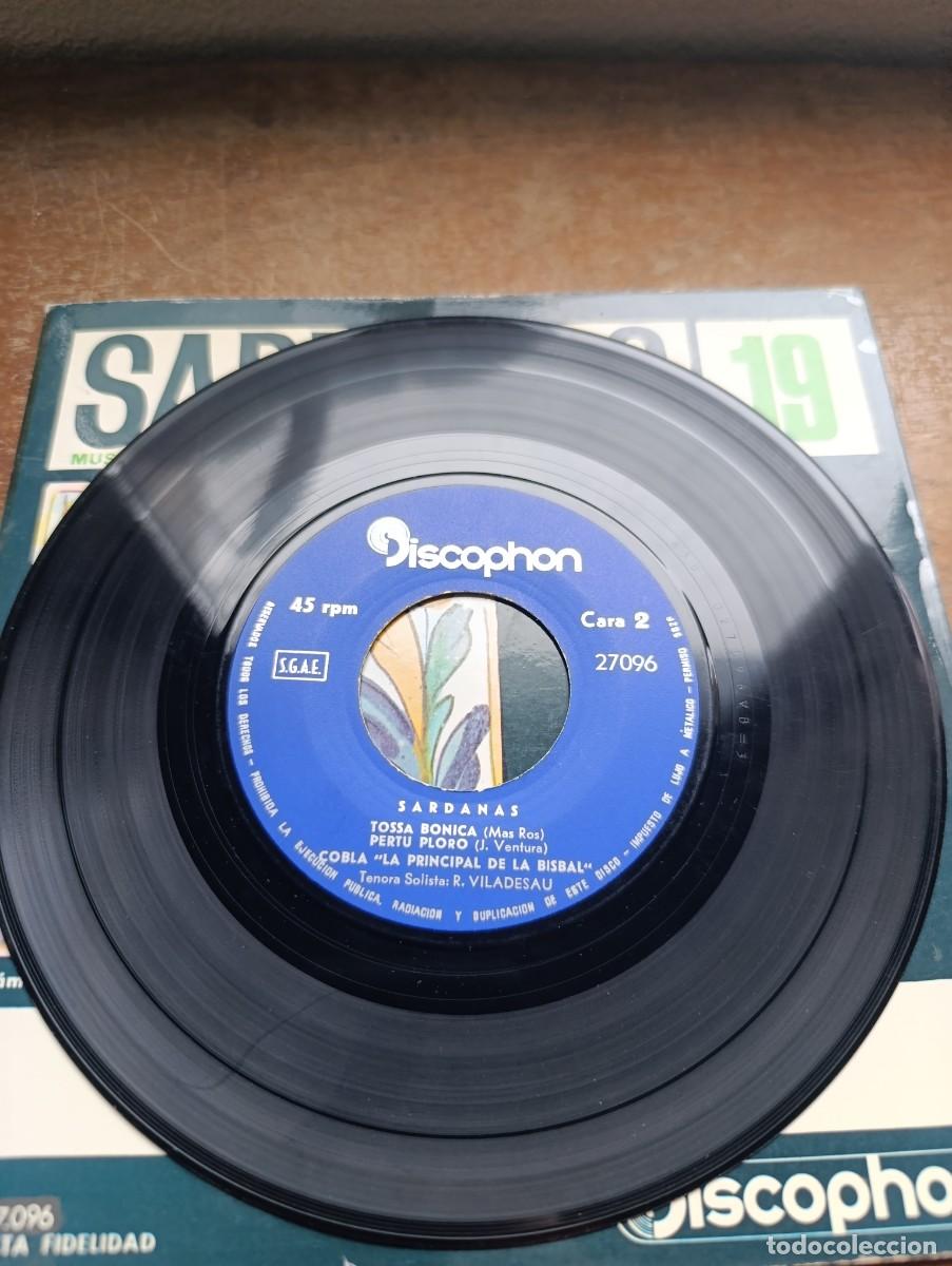 Discos de vinilo: Single Cobla La Principal De La Bisbal &ndash; Sardanas 19 - Foto 6