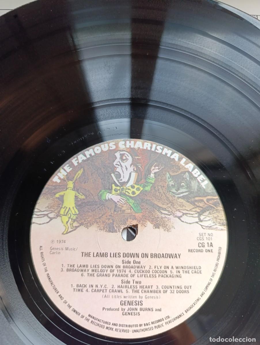 Discos de vinilo: LP Genesis &ndash; The Lamb Lies Down On Broadway - Foto 5