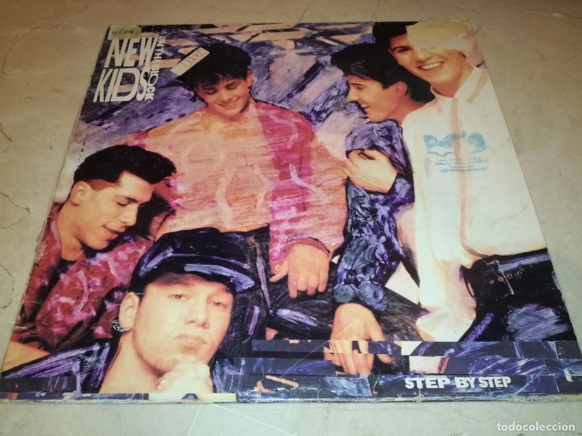 Discos de vinilo: NEW KIDS ON THE BLOCK-STEP BY STEP-CONTIENE ENCARTE-ORIGINAL ESPA&Ntilde;OL 1990
