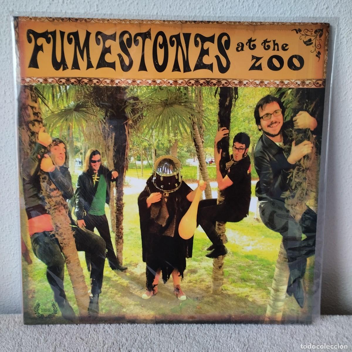 Discos de vinilo: LP Gatefold,Fumestones - At The Zoo (LP, Album, Gat + CDr, Album) 2008 Espa&ntilde;a