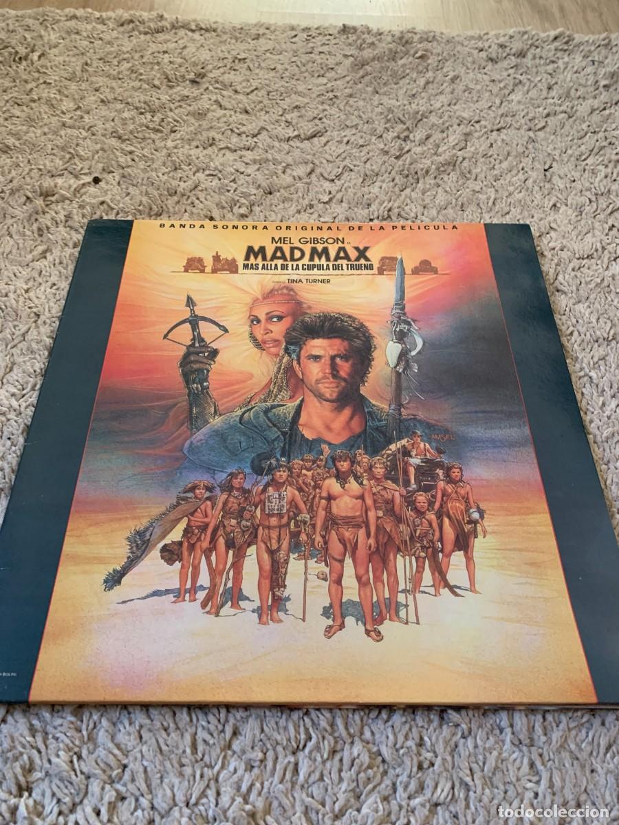 Discos de vinilo: LP. BSO. MAD MAX. MAS ALLA DE LA CUPULA DEL TRUENO. CARPETA DOBLE. POSTER. MUY BUENA CONSERV.
