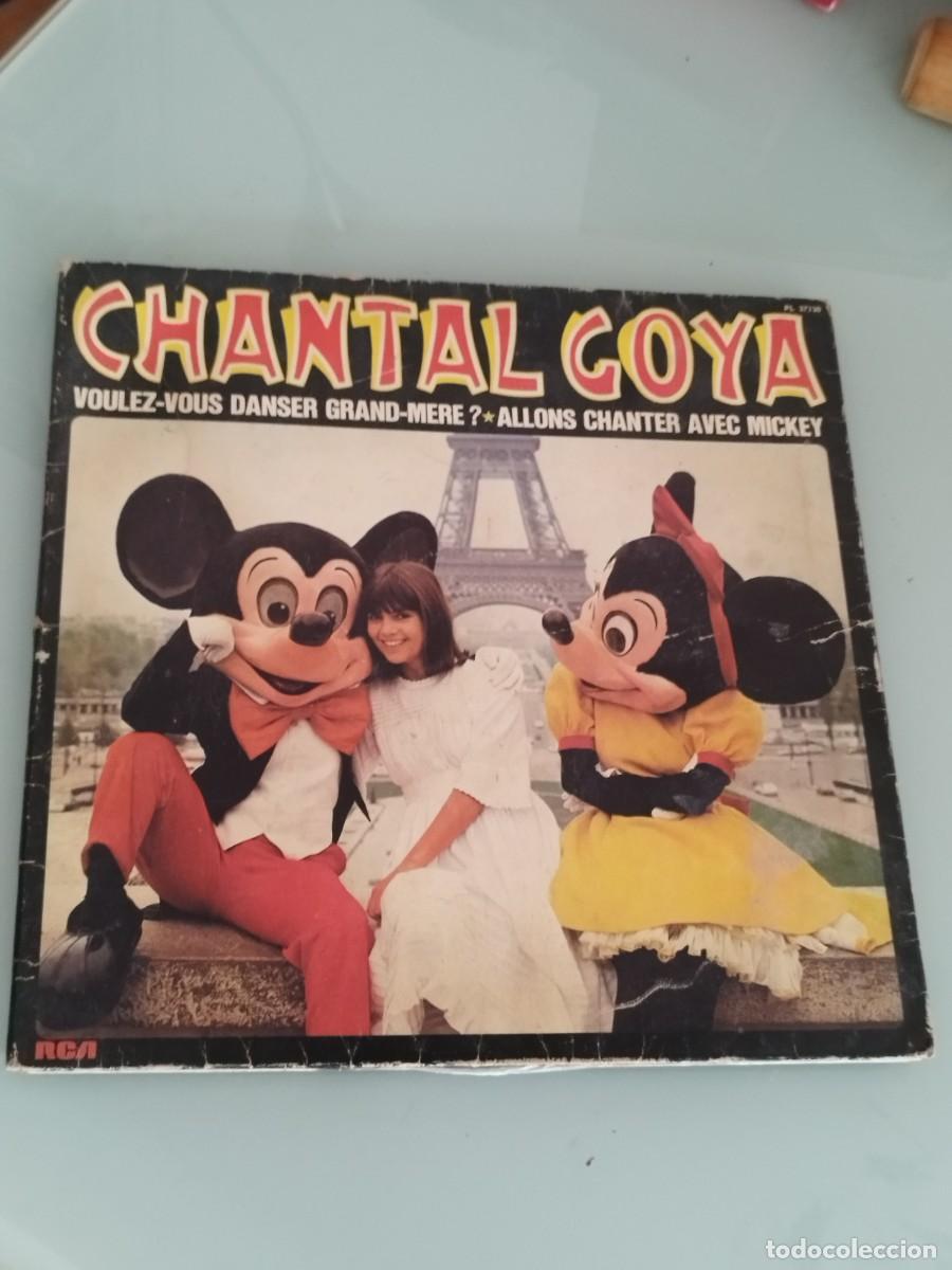 Discos de vinilo: Chantal Goya &ndash; Voulez-Vous Danser Grand-M&egrave;re? / Allons Chanter Avec Mickey. Vinilo lp. Con marcas