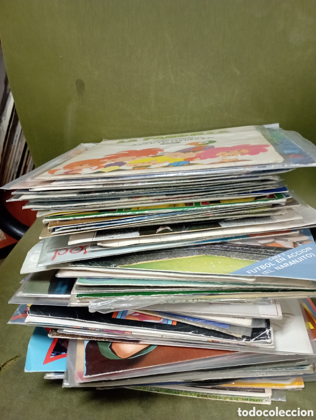 Discos de vinilo: lote de grupos infantiles unos 70 singles