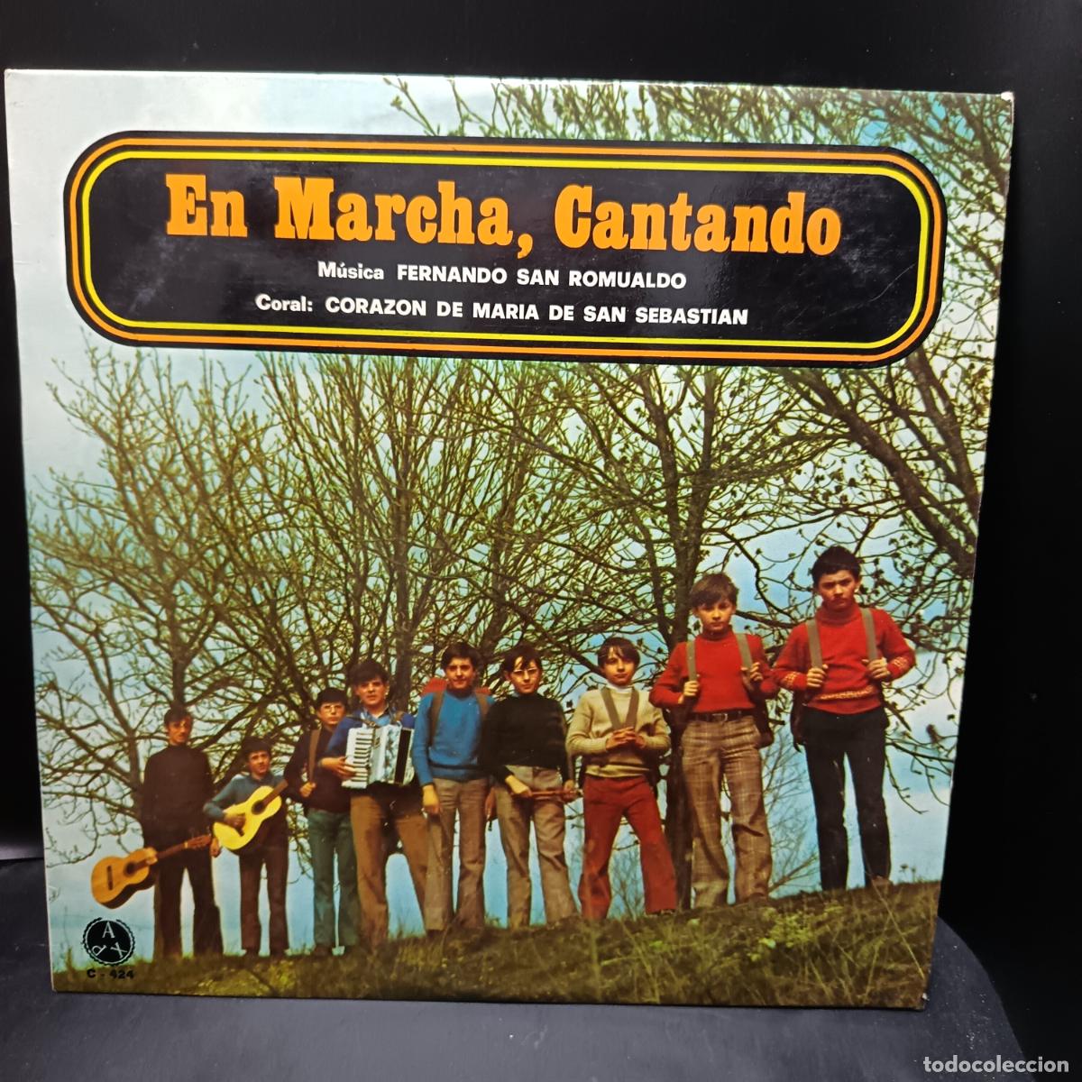 Discos de vinilo: En marcha cantando LP Coral Corazon de Maria de San Sebastian. M&uacute;sica: Fernando San Romualdo