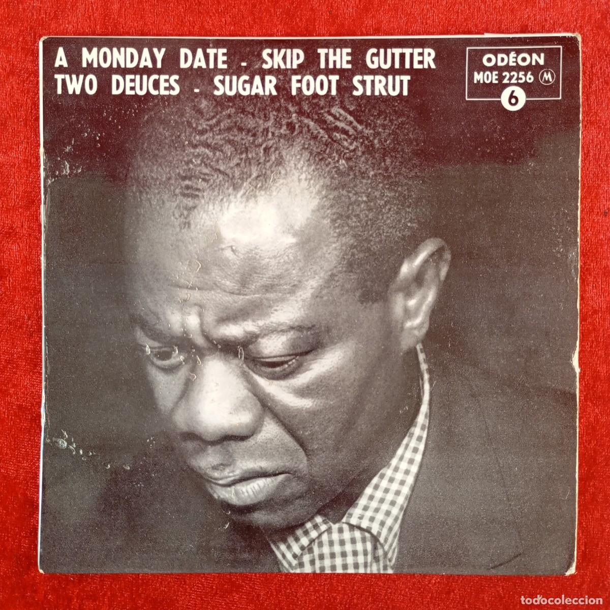Discos de vinilo: LOUIS ARMSTRONG AND HIS SAVOY BALLROOM FIVE - M0E 2256 - SINGLE - DISCO VINILO / 4154