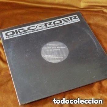 Discos de vinil: Armand Van Helden&DJ Sneak, Psychic Bounty Killaz , Remixes. 12&rdquo;. Respect records, 1997.