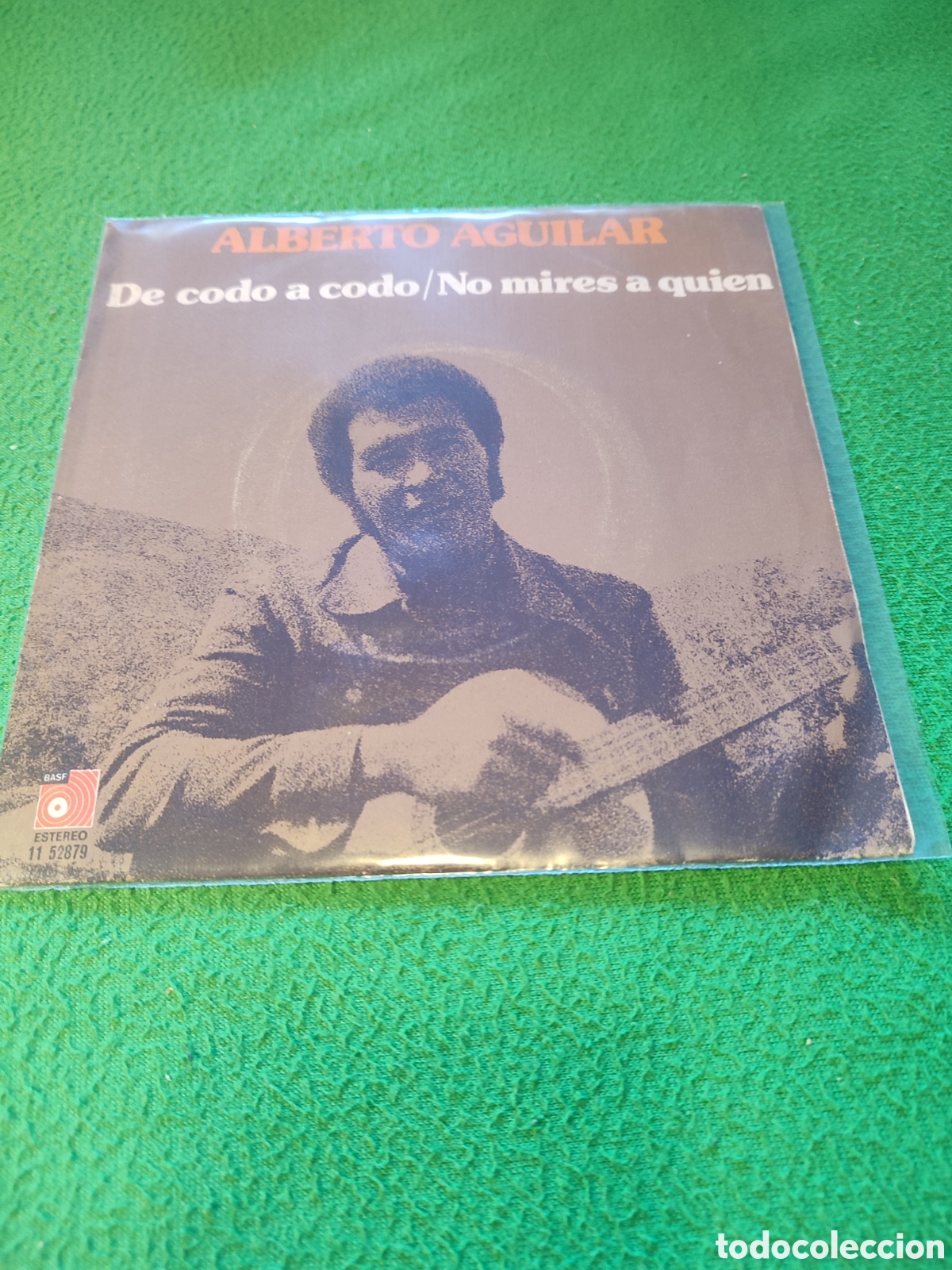 Discos de vinilo: Alberto Aguilar - De codo a codo