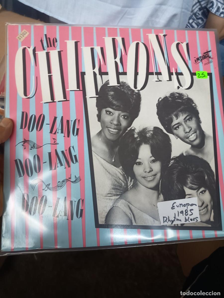 Discos de vinilo: LOTE 448, LP THE CHIFFONS ,( EUROPA 1985) RHYTM BLUES