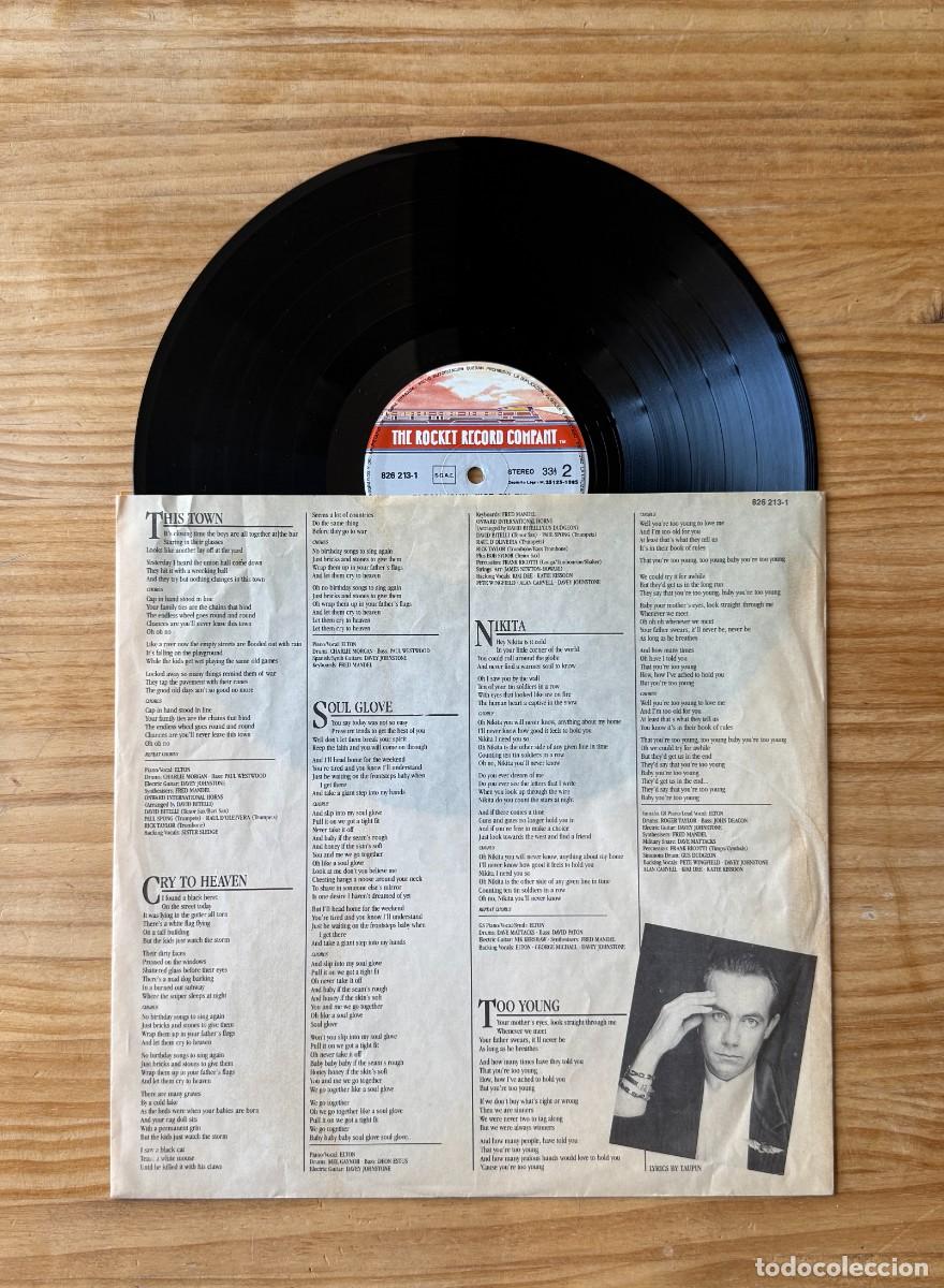 Discos de vinilo: Elton John - Ice on fire. Spain 1985 - Foto 2