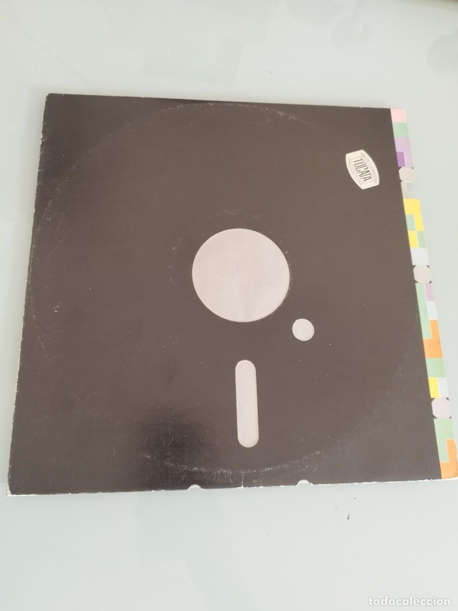 Discos de vinilo: New Order &ndash; Blue Monday. Maxi single, en muy buen estado.