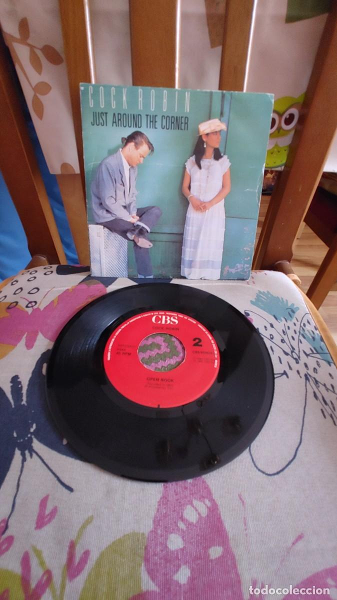Discos de vinilo: COCK ROBIN-SINGLE JUST AROUND THE CORNER