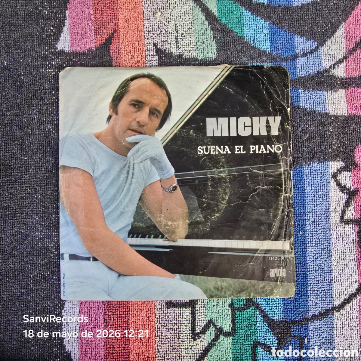 Discos de vinilo: [SINGLE] MICKY: SUENA EL PIANO - ES BONITO ESTAR DE VUELTA (ARIOLA) (1977)