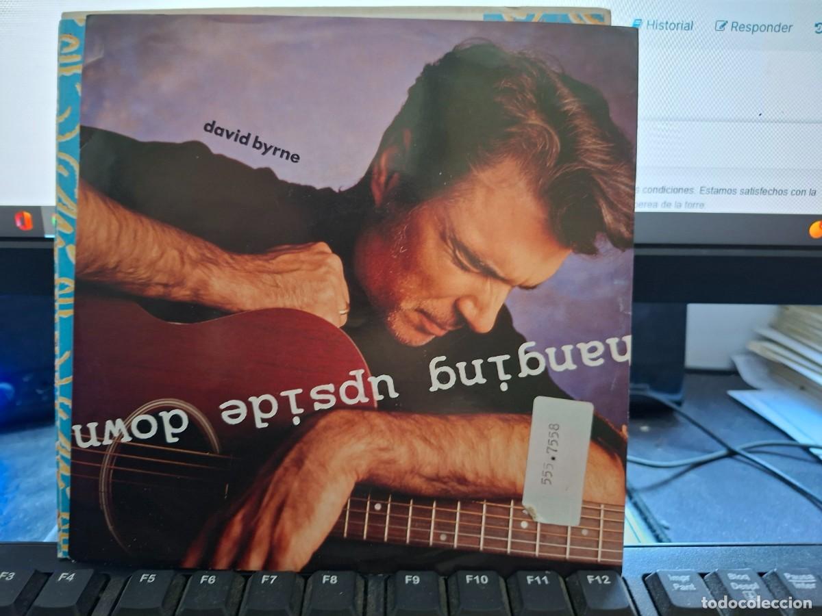 Discos de vinilo: DAVID BYRNE - HANGING UPSIDE DOWN - SINGLE DE VINILO - C- 63 - Foto 1