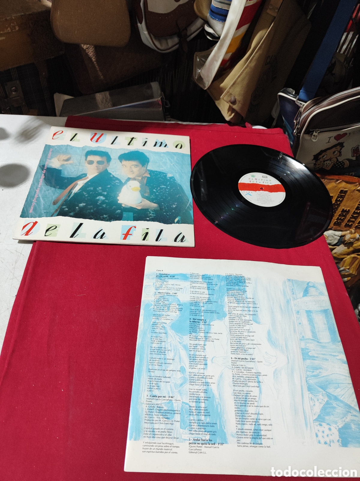 Discos de vinilo: El &uacute;ltimo de la fila Nuevo peque&ntilde;o cat&aacute;logo de seres y estares