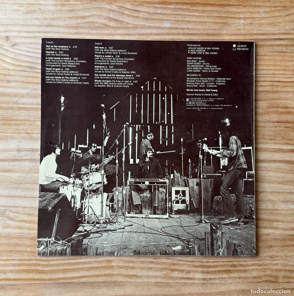 Discos de vinilo: Neil Young &lrm;&ndash; Harvest. Spain 1982 - Foto 2