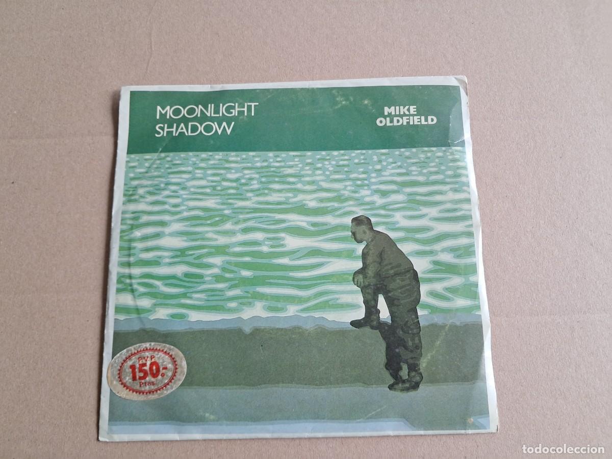 Discos de vinilo: MIKE OLDFIELD - MOONLIGHT SHADOW SINGLE 1983 EDICION ESPA&Ntilde;OLA - Foto 1