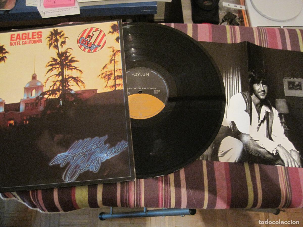 Discos de vinilo: LP EAGLES HOTEL CALIFORNIA ARISTA 53051 SPAIN 1982 GATEFOLD + MINI POSTER