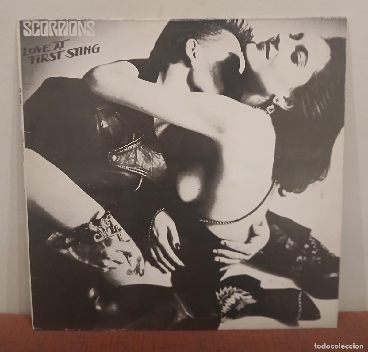 Discos de vinilo: VINILO LOVE AT FIRST STING - LP COMO NUEVO DE SCORPIONS