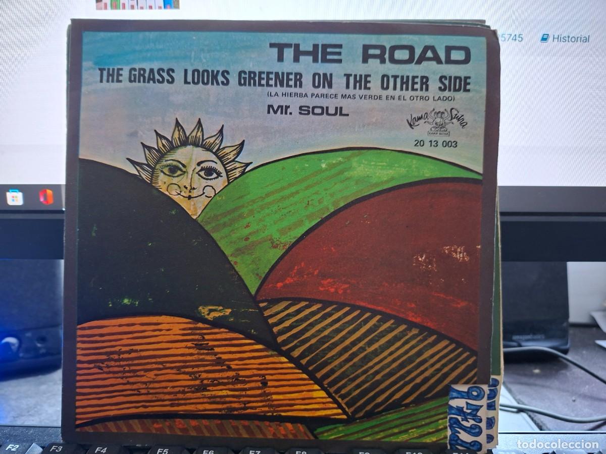 Discos de vinilo: THE ROAD - THE GRASS LOOKS GREENER ON THE OTHER SIDE / MR SOUL - SINGLE DE VINILO ESPA&Ntilde;OL - C- 59