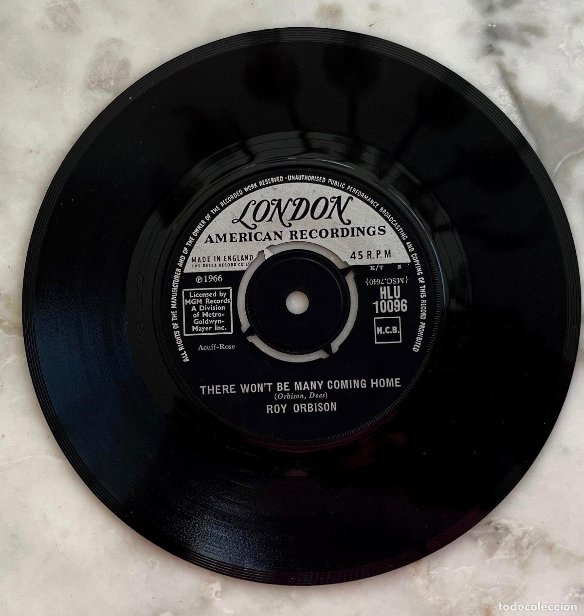 Discos de vinilo: ROY ORBISON. THERE WON&acute;T BE MANY COMING HOME/GOING BACK TO GLORIA. SINGLE ORIGINAL UK 1966