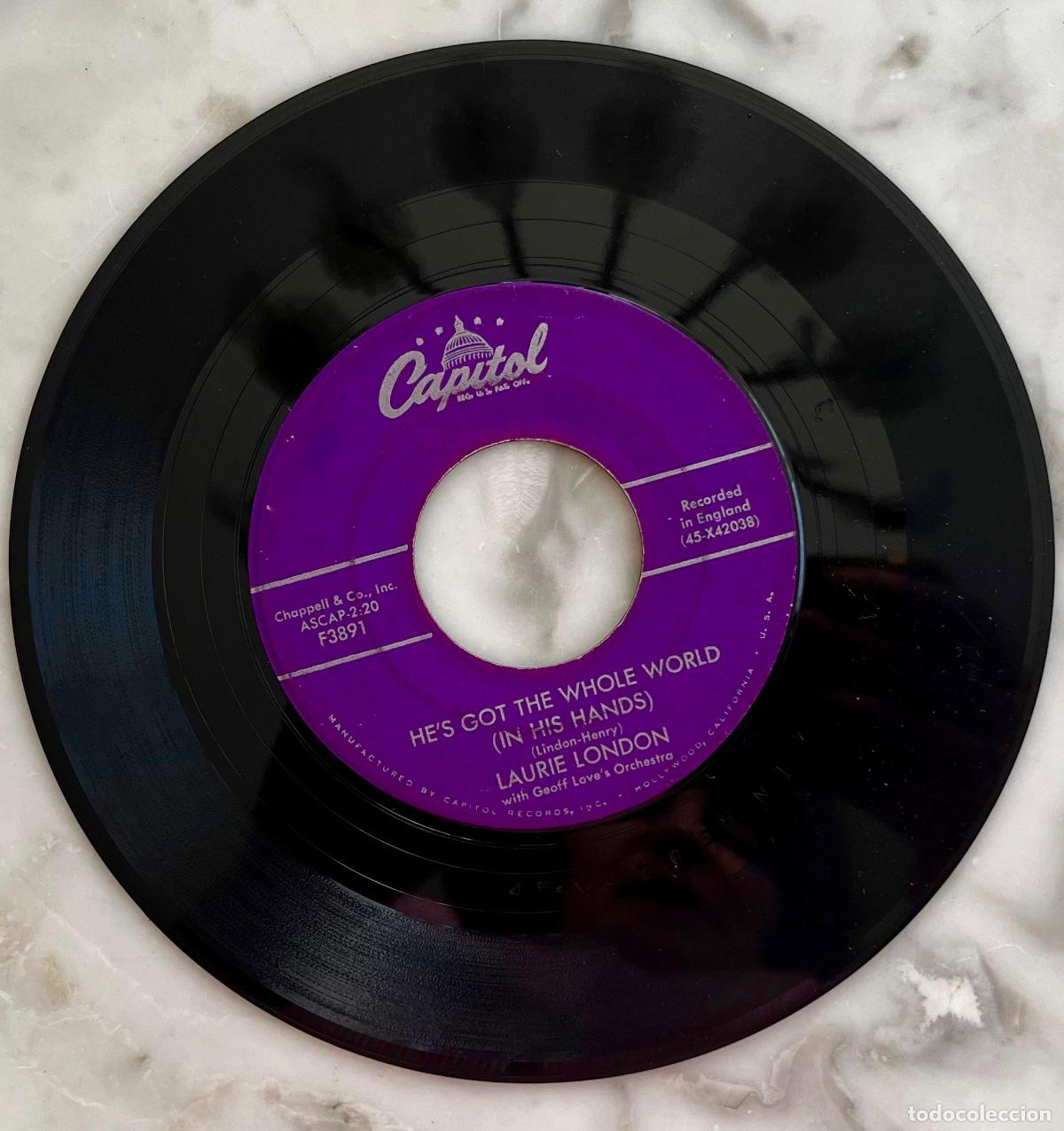 Discos de vinilo: LAURIE LONDON. HE&acute;S GOT THE WHOLE WORL... / HANDED DOWN. SINGLE ORIGINAL UK