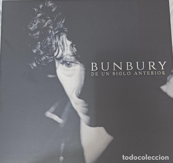 Discos de vinilo: ENRIQUE BUNBURY - DE UN SIGLO ANTERIOR (Warner Music EDICION ESPECIAL) PORTADA ABIERTA + POSTER