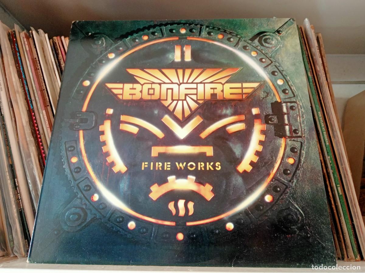 Discos de vinilo: Bonfire &ndash; Fire Works - LP Spain 1988 - Foto 1