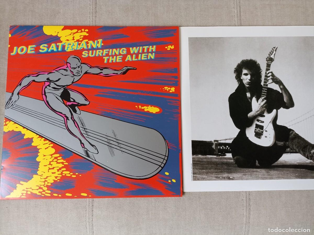 Discos de vinilo: Joe Satriani. Surfing With The Alien. LP. Reissue 2010 - Foto 3
