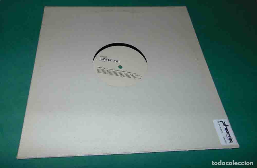 Discos de vinilo: NITZER EBB &lrm;&ndash; Let Your Body Learn / Control I'm Here - MAXISINGLE UK 2002