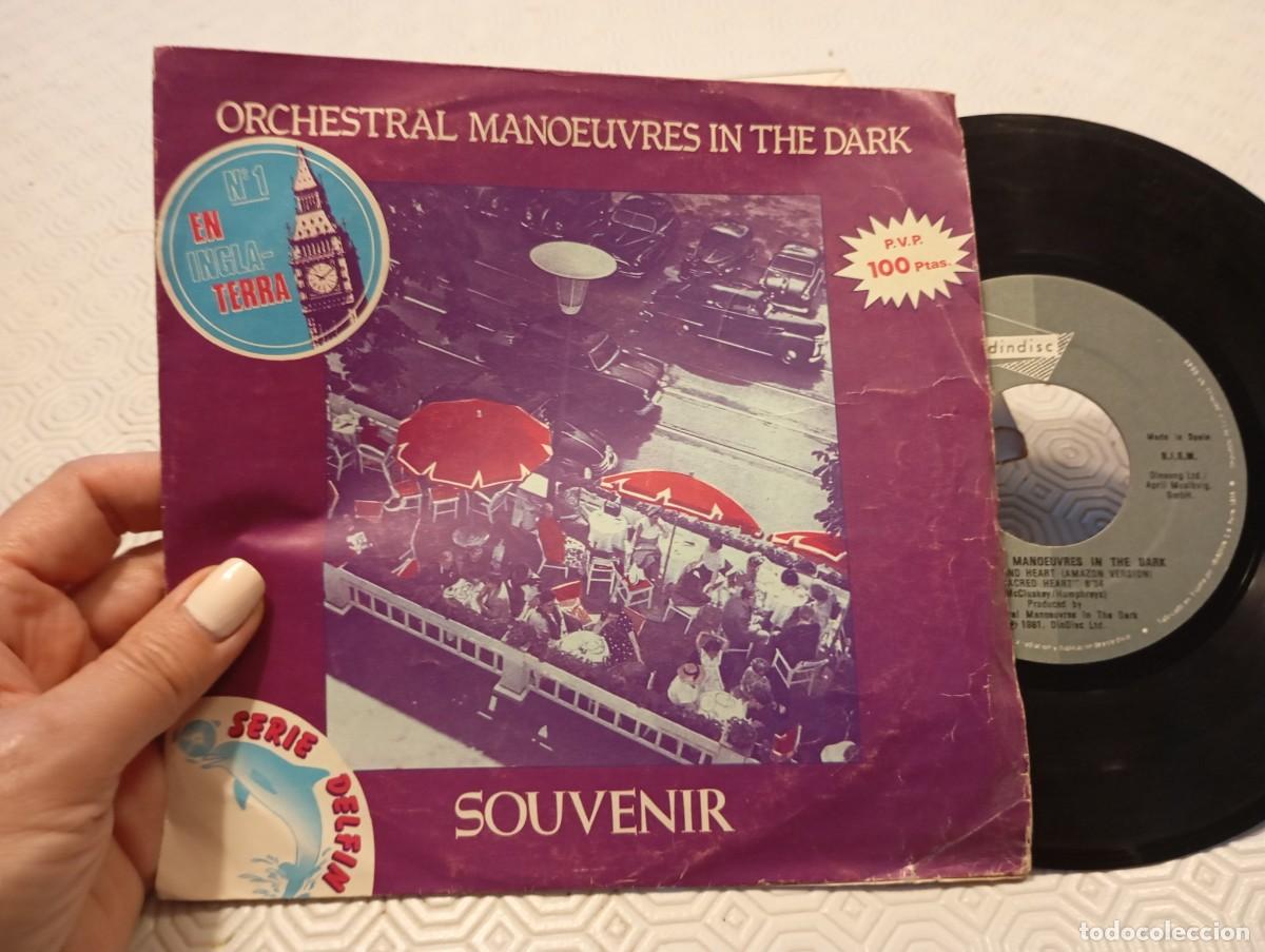 Discos de vinilo: Vinilo 7&rdquo; OMD &ndash; Souvenir (Edici&oacute;n Espa&ntilde;ola 1981) - Serie Delf&iacute;n