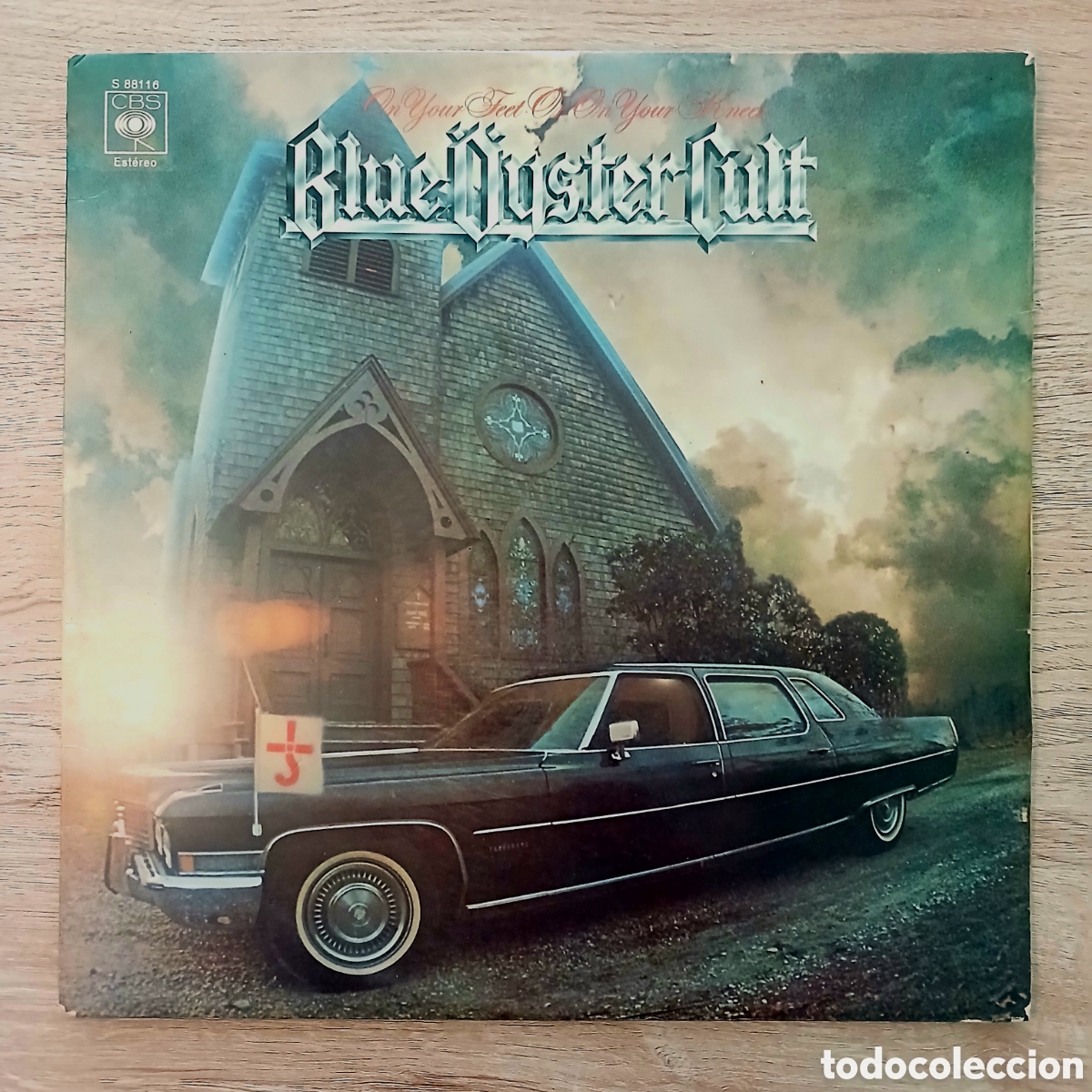 Discos de vinilo: 2 Discos de vinilo de Blue &Ouml;yster Cult &rdquo;On Your Feet Or On Your Knees&rdquo;.